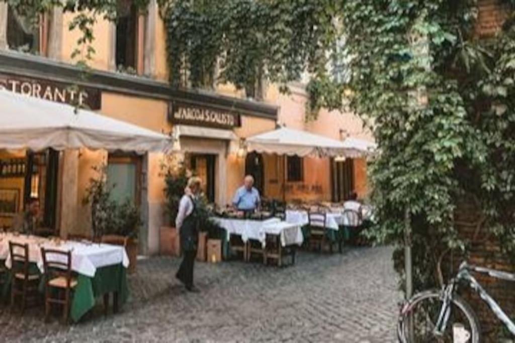 Peaceful Apartment In Piazza Venezia'S Alleys Roma Eksteriør bilde