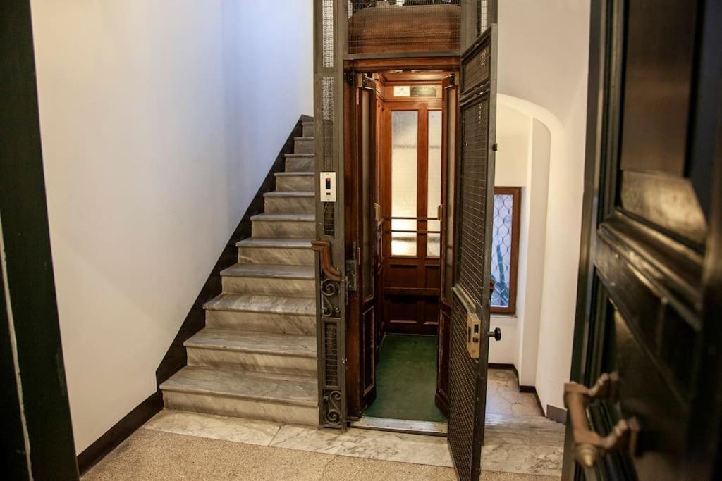 Peaceful Apartment In Piazza Venezia'S Alleys Roma Eksteriør bilde