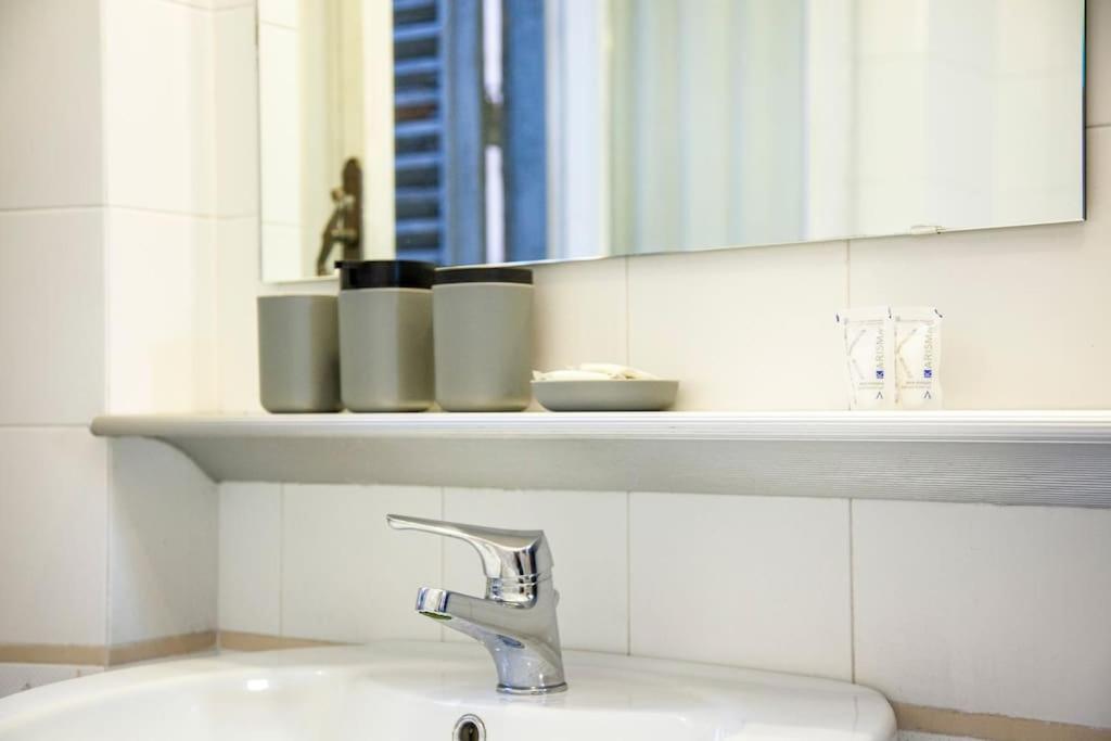 Peaceful Apartment In Piazza Venezia'S Alleys Roma Eksteriør bilde